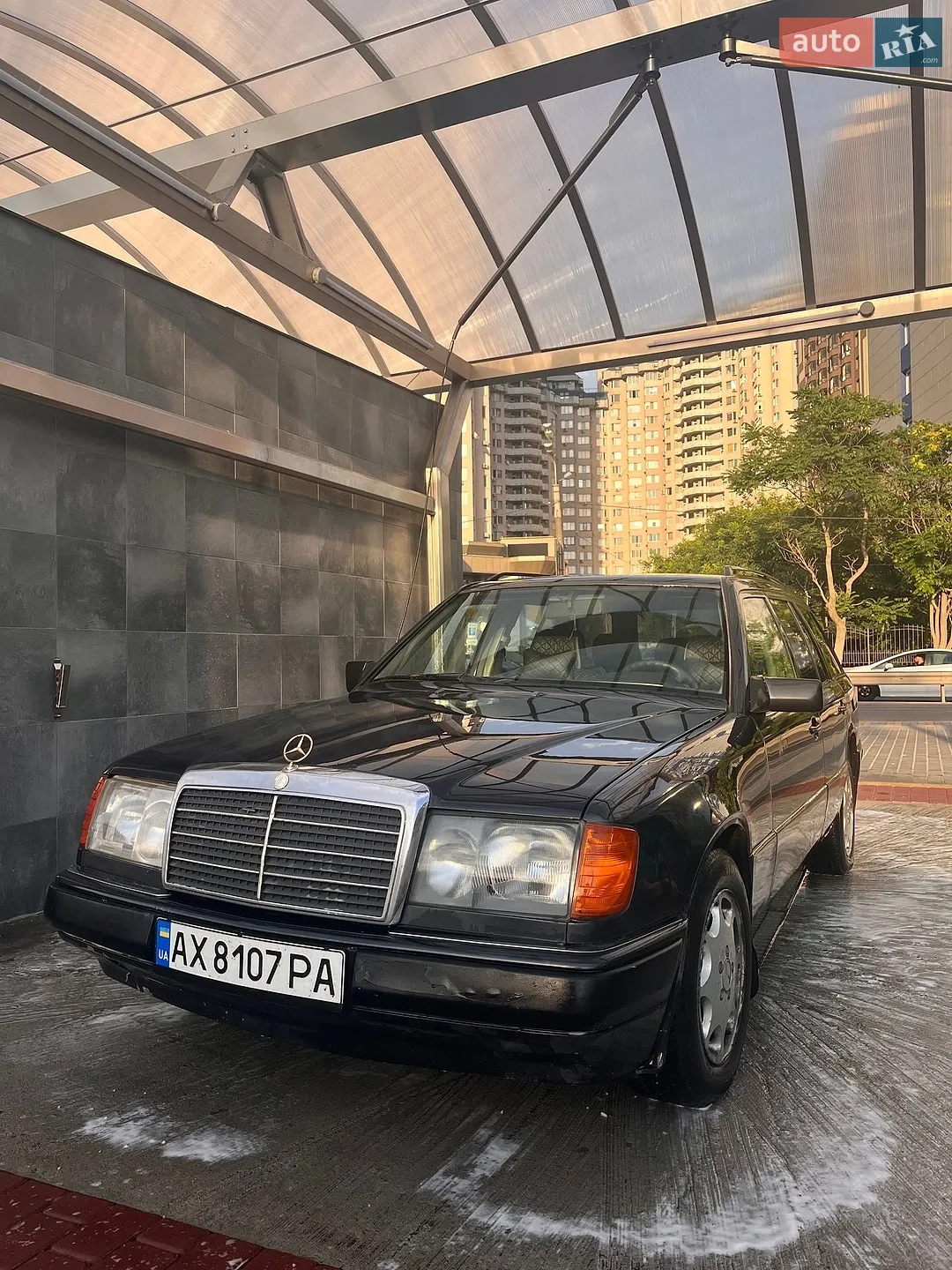 Mercedes-Benz E-Class, 1992