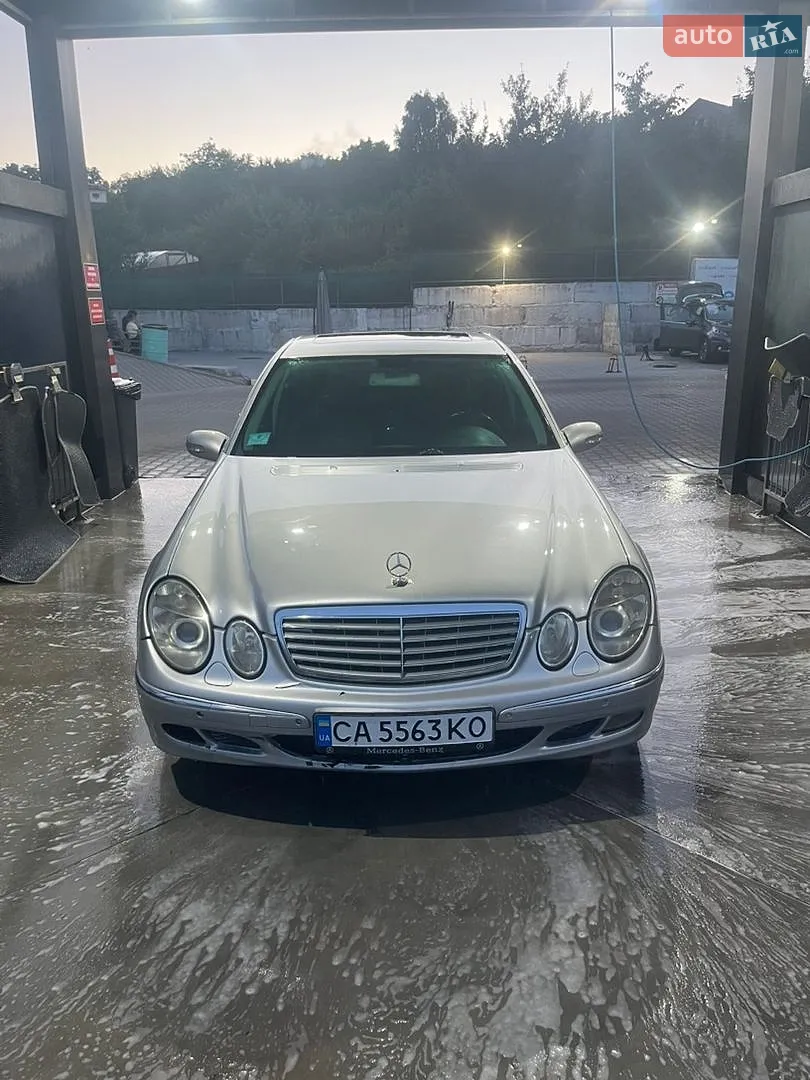 Mercedes-Benz E-Class, 2002