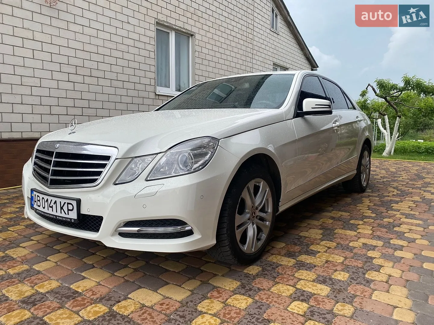 Mercedes-Benz E-Class, 2012