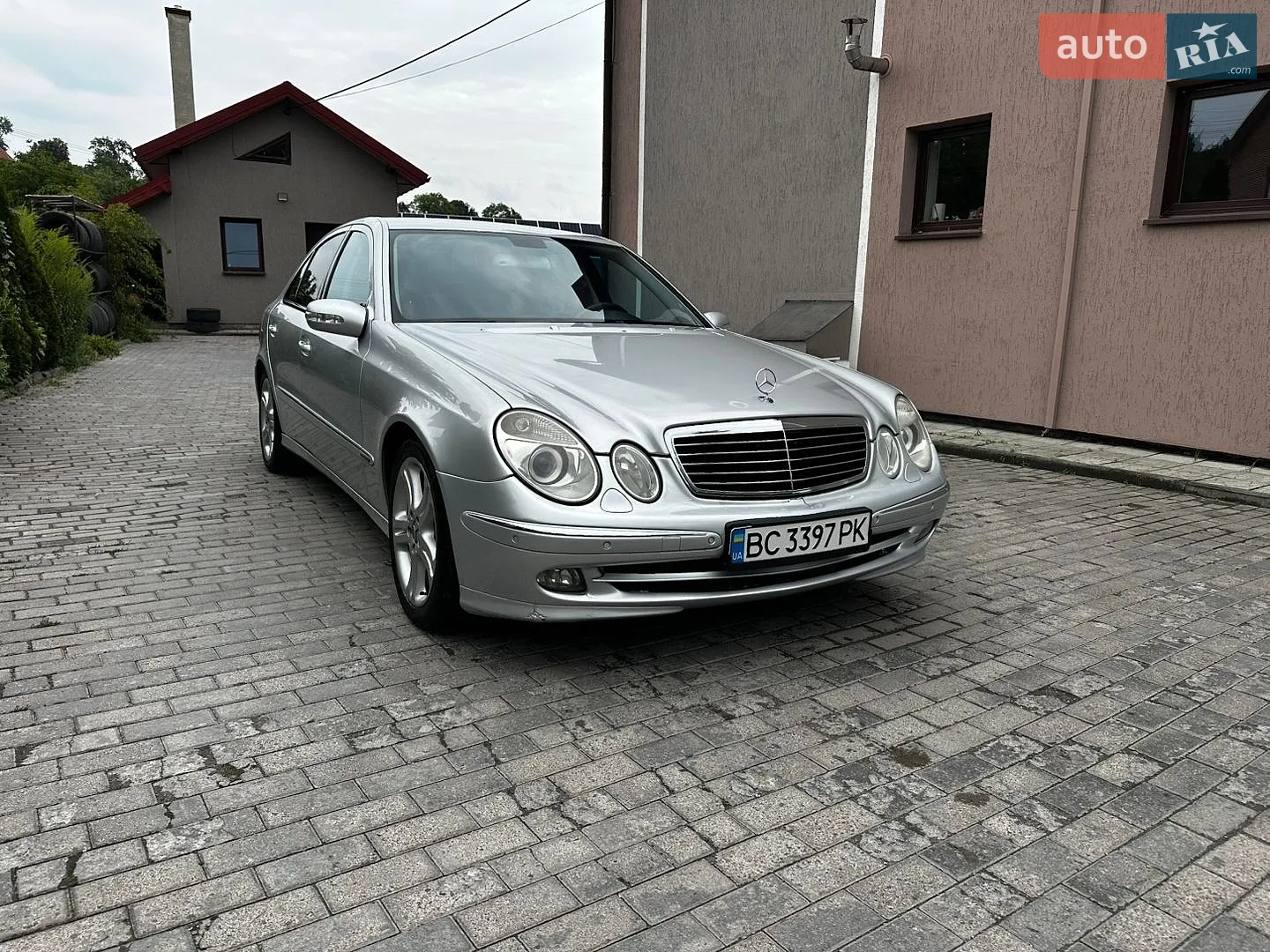 Mercedes-Benz E-Class, 2005