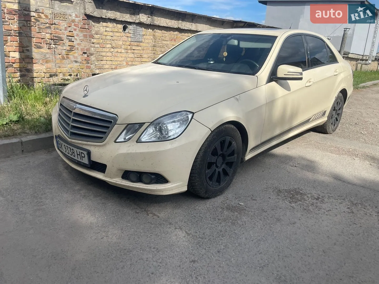 Mercedes-Benz E-Class, 2010