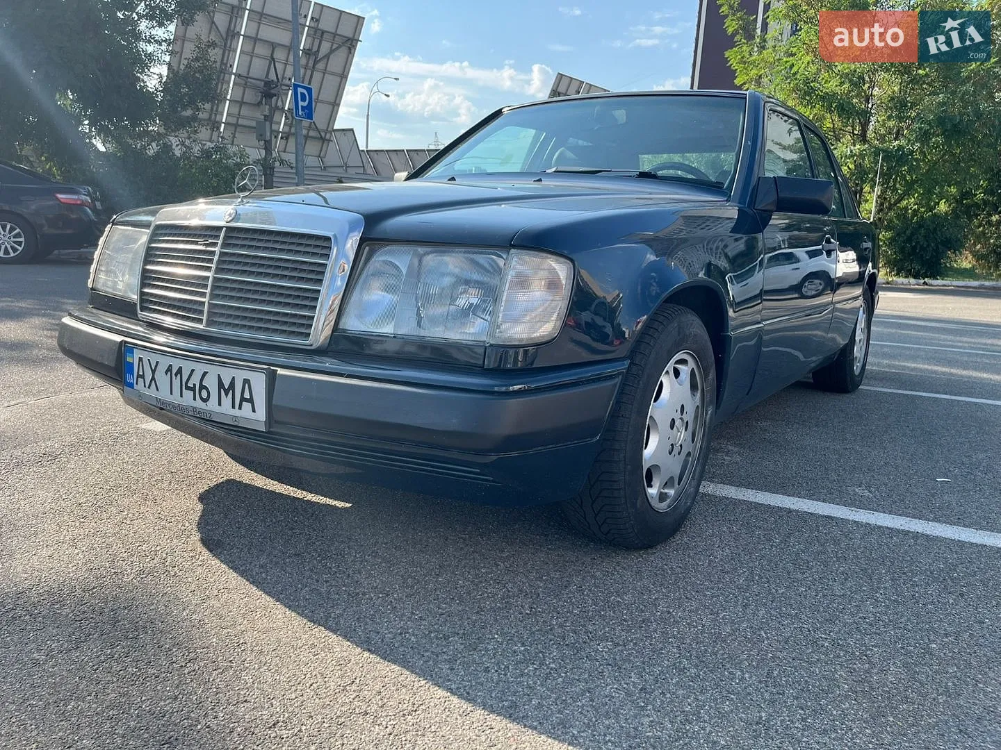 Mercedes-Benz E-Class, 1987