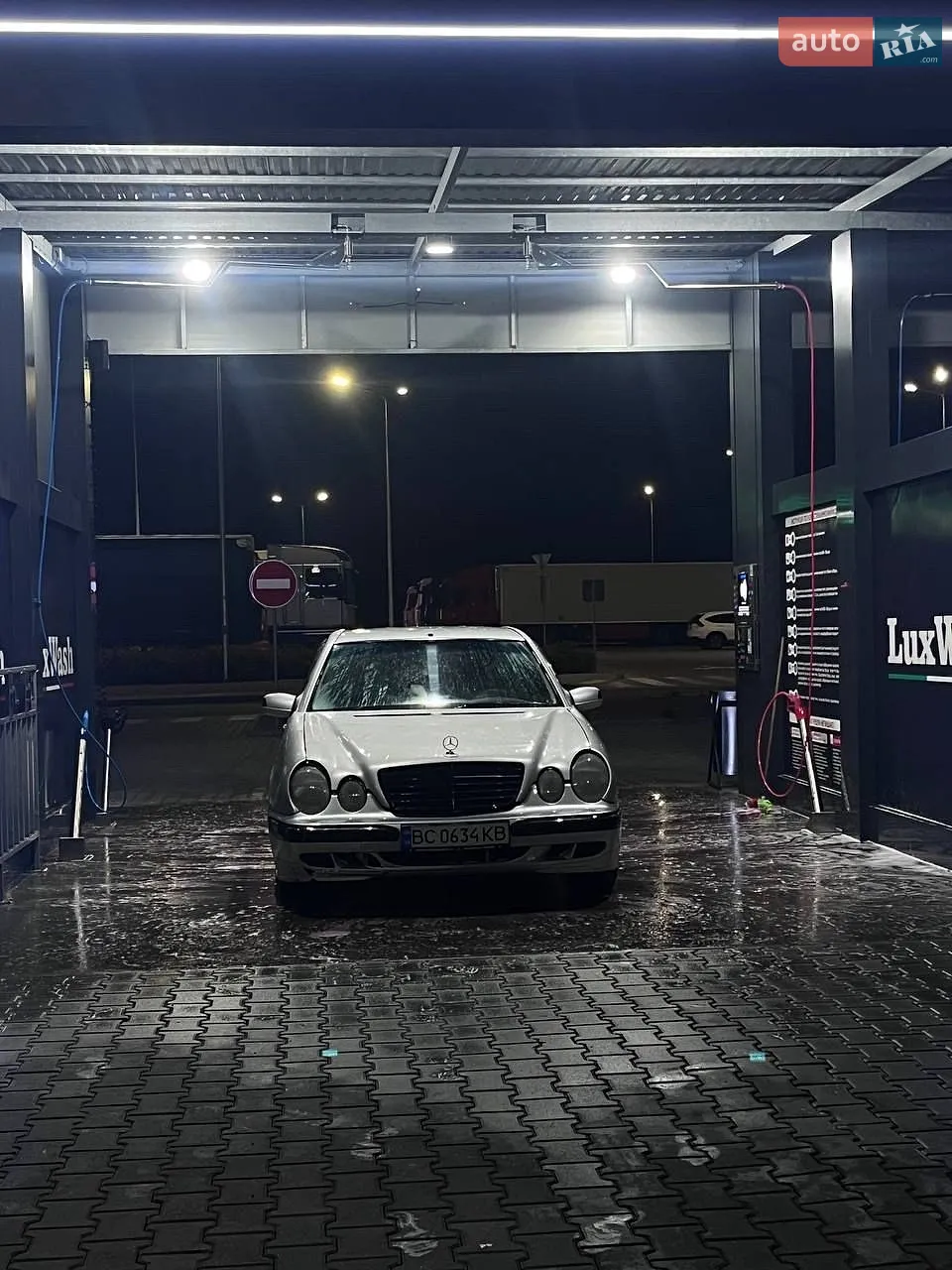Mercedes-Benz E-Class, 1996