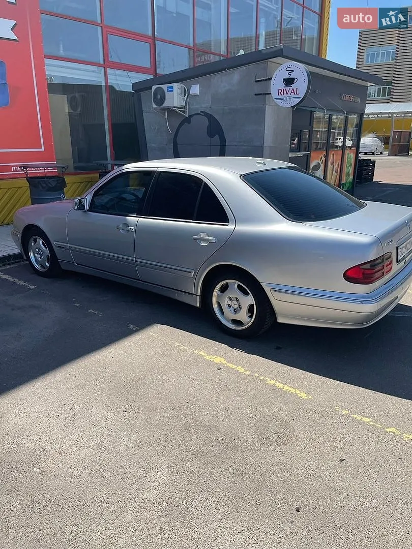 Mercedes-Benz E-Class, 2001