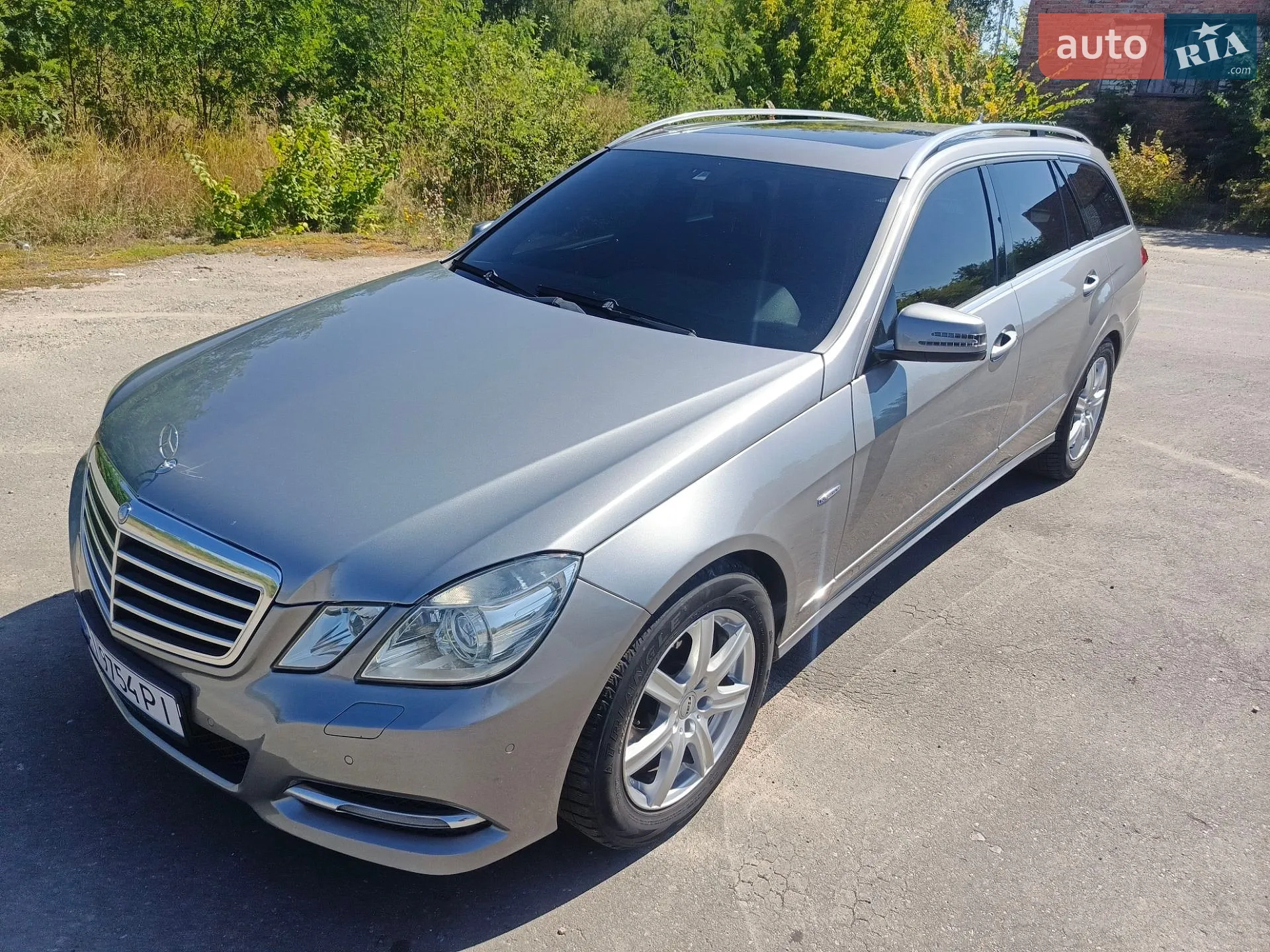 Mercedes-Benz E-Class, 2011