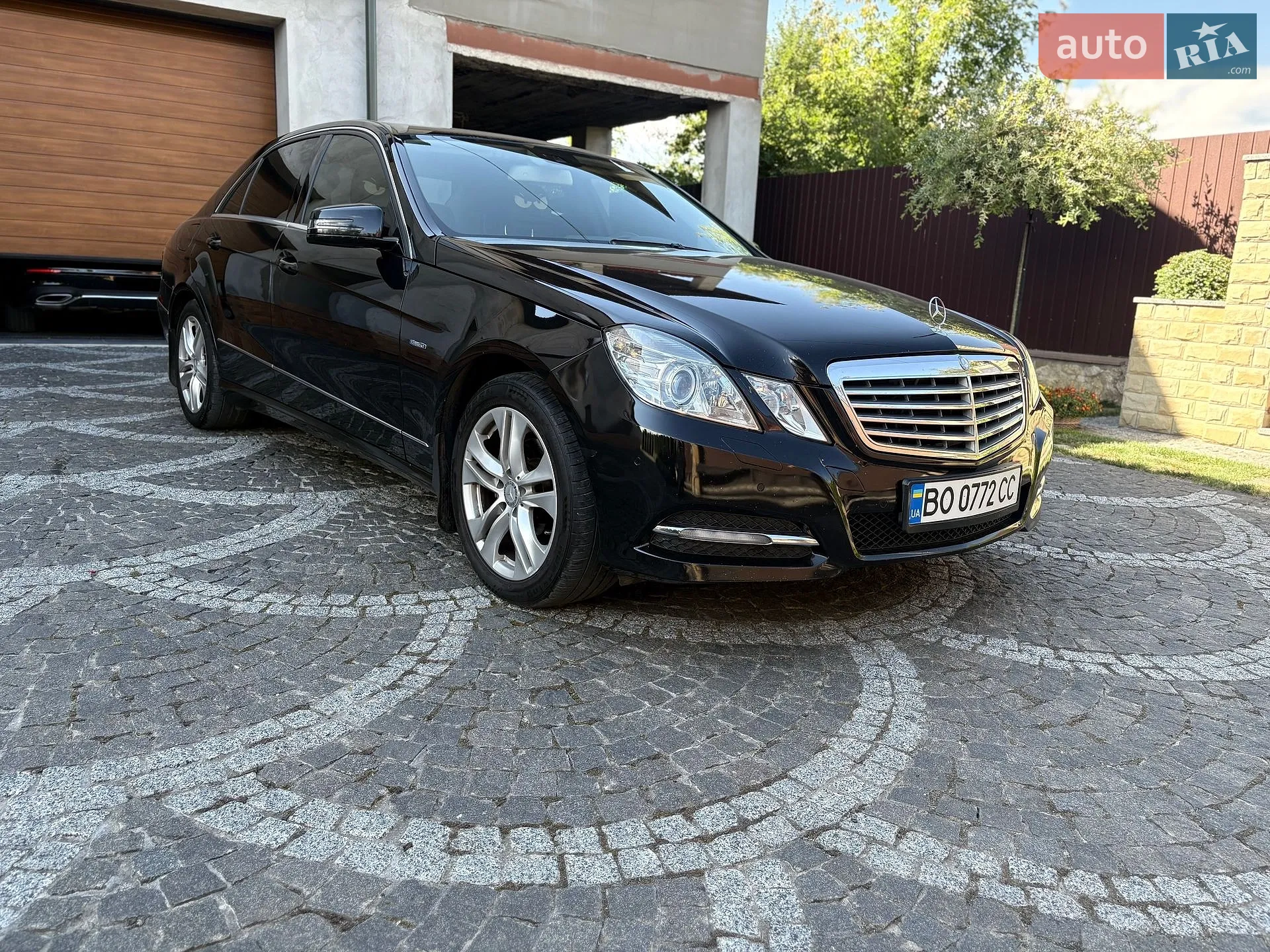 Mercedes-Benz E-Class, 2011
