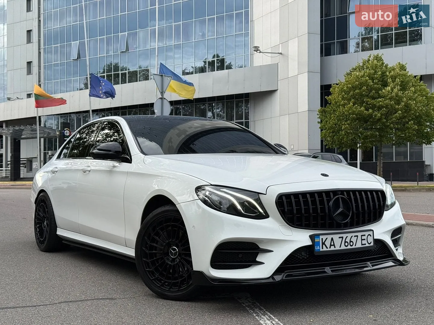 Mercedes-Benz E-Class, 2019