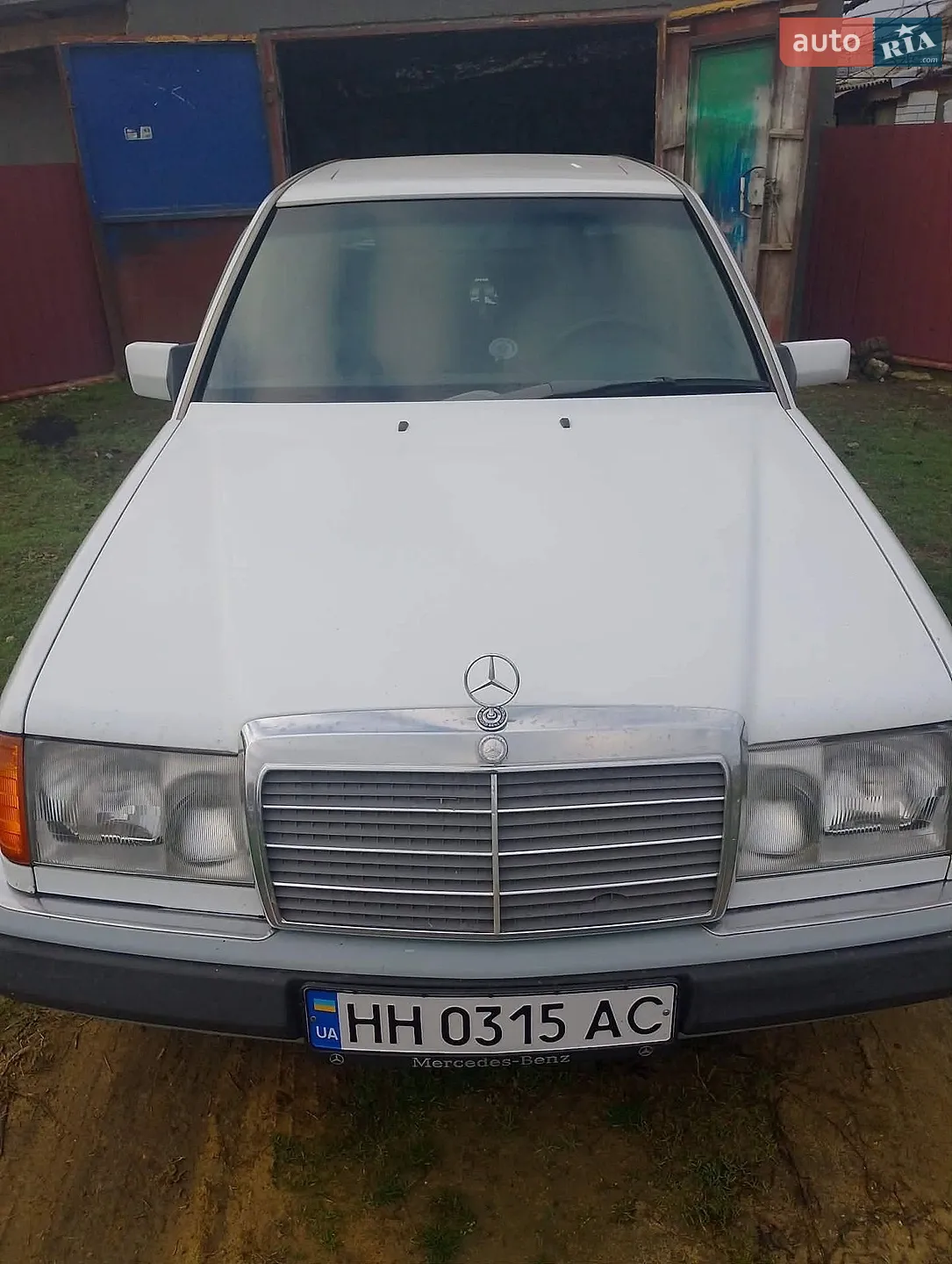 Mercedes-Benz E-Class, 1992
