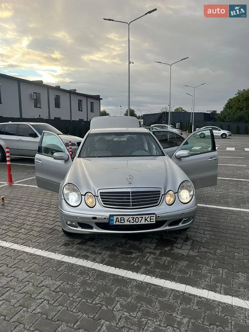 Mercedes-Benz E-Class, 2002