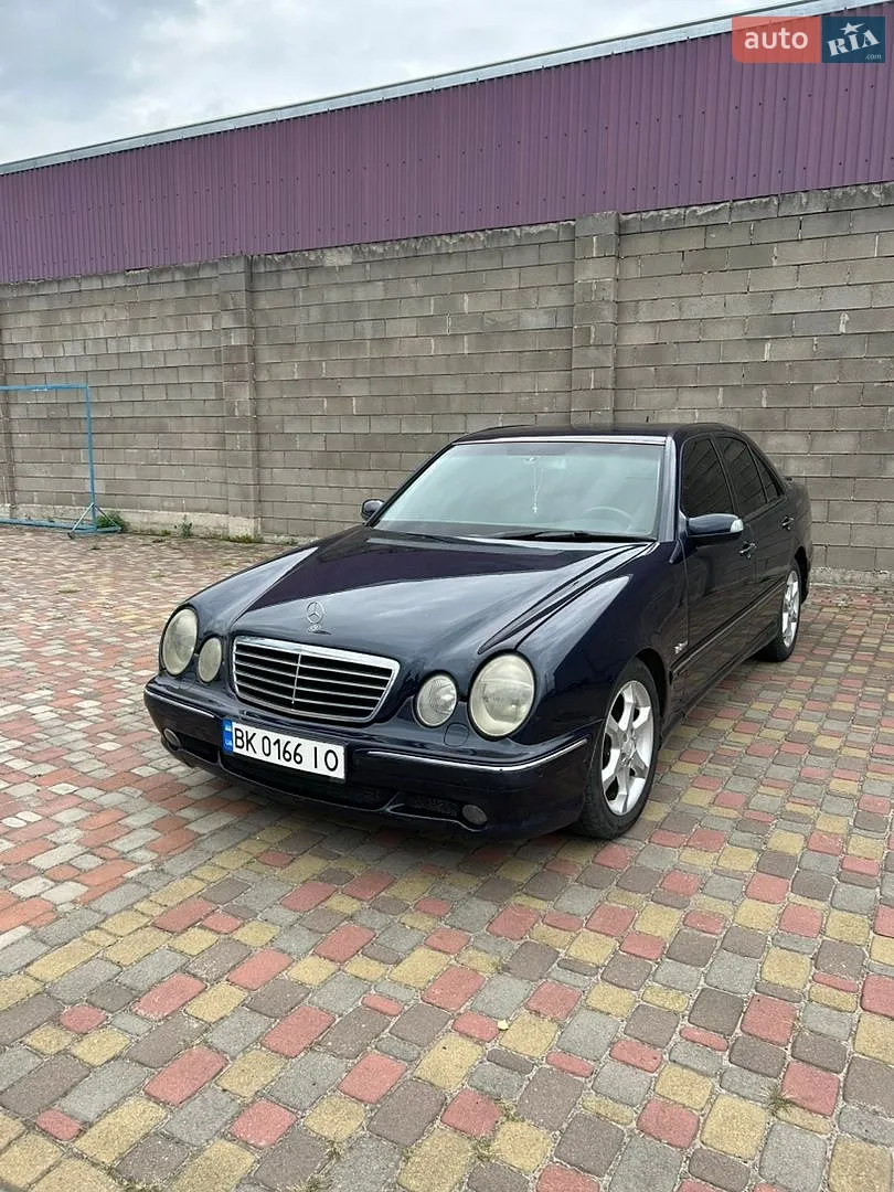 Mercedes-Benz E-Class, 2001