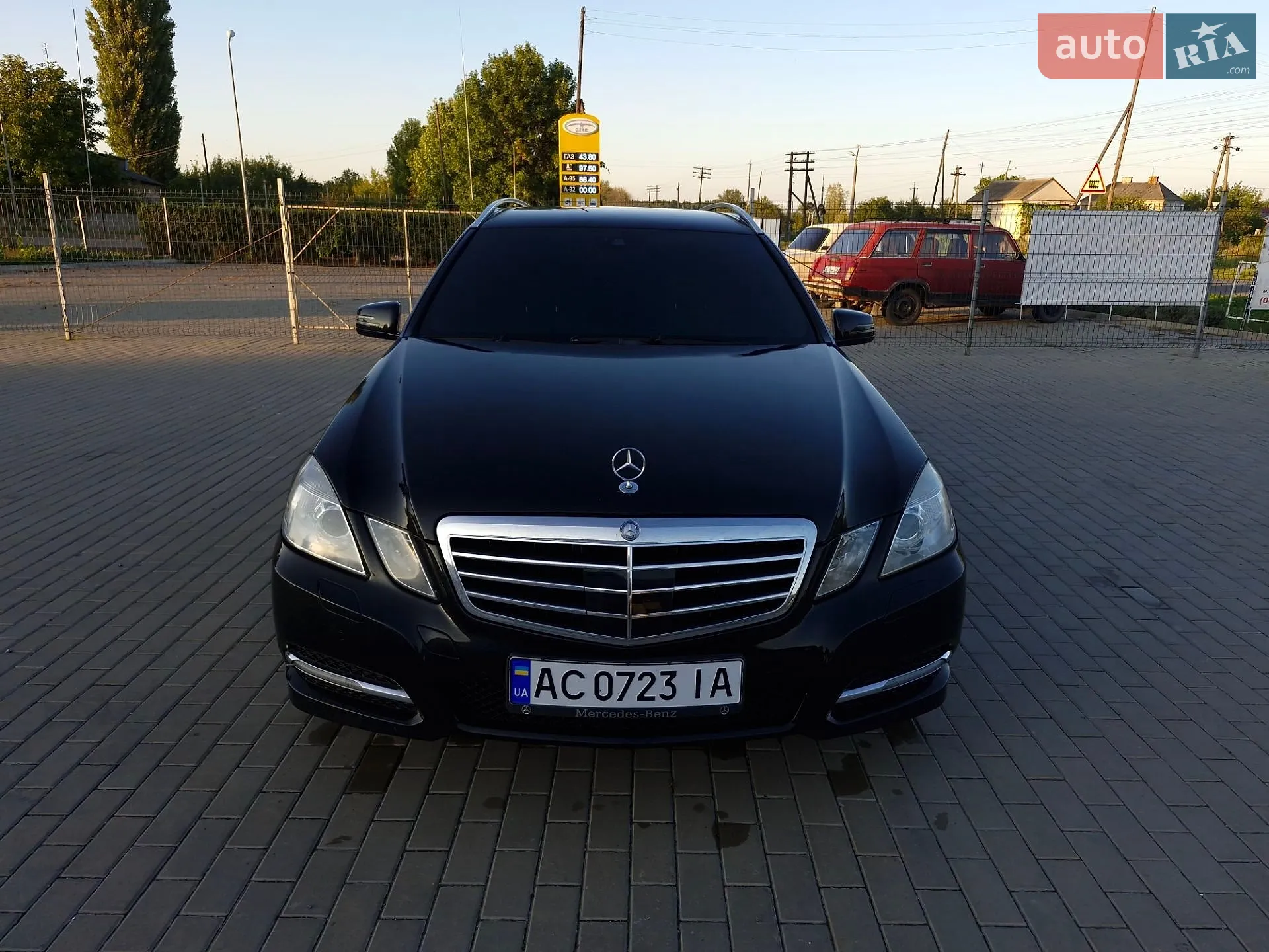 Mercedes-Benz E-Class, 2012
