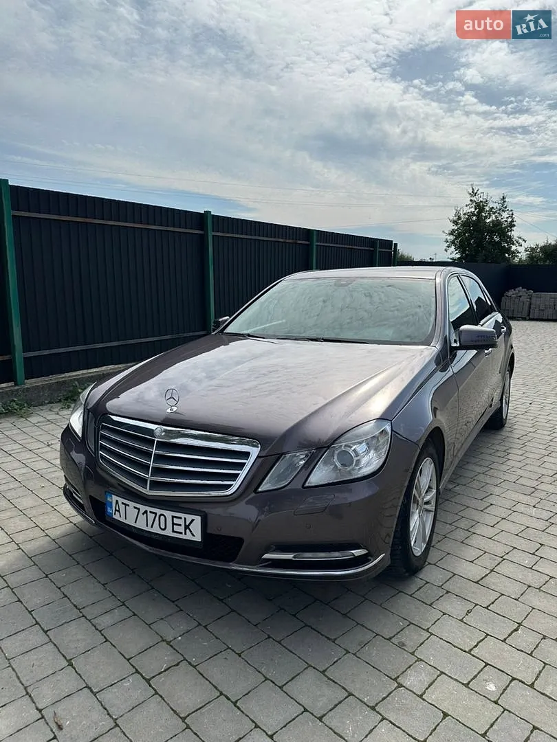 Mercedes-Benz E-Class, 2011