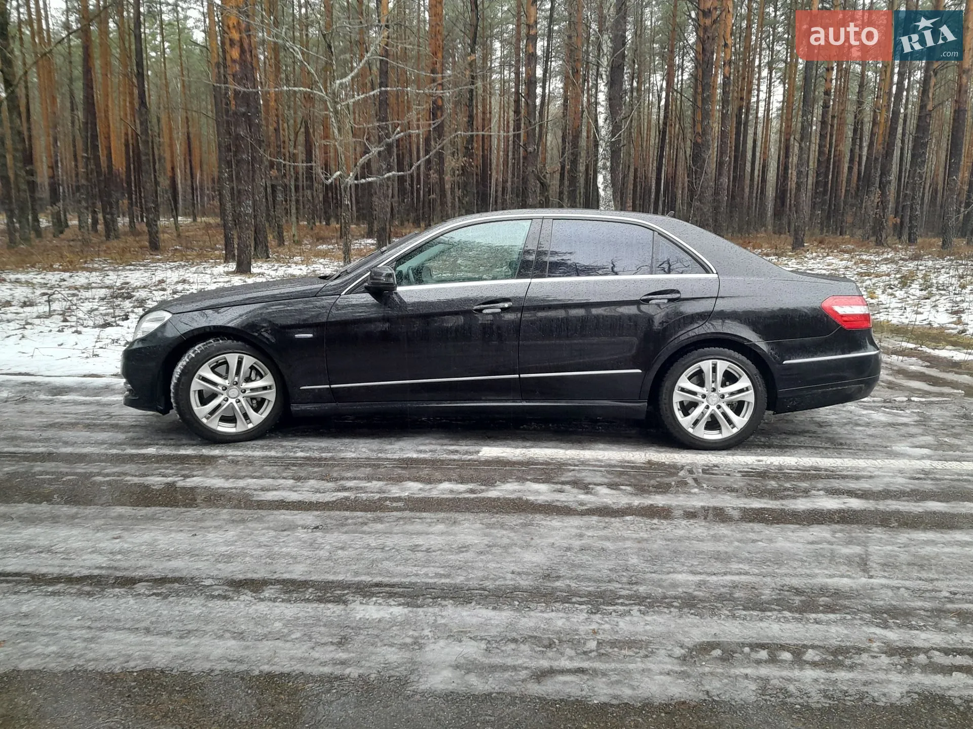 Mercedes-Benz E-Class, 2011