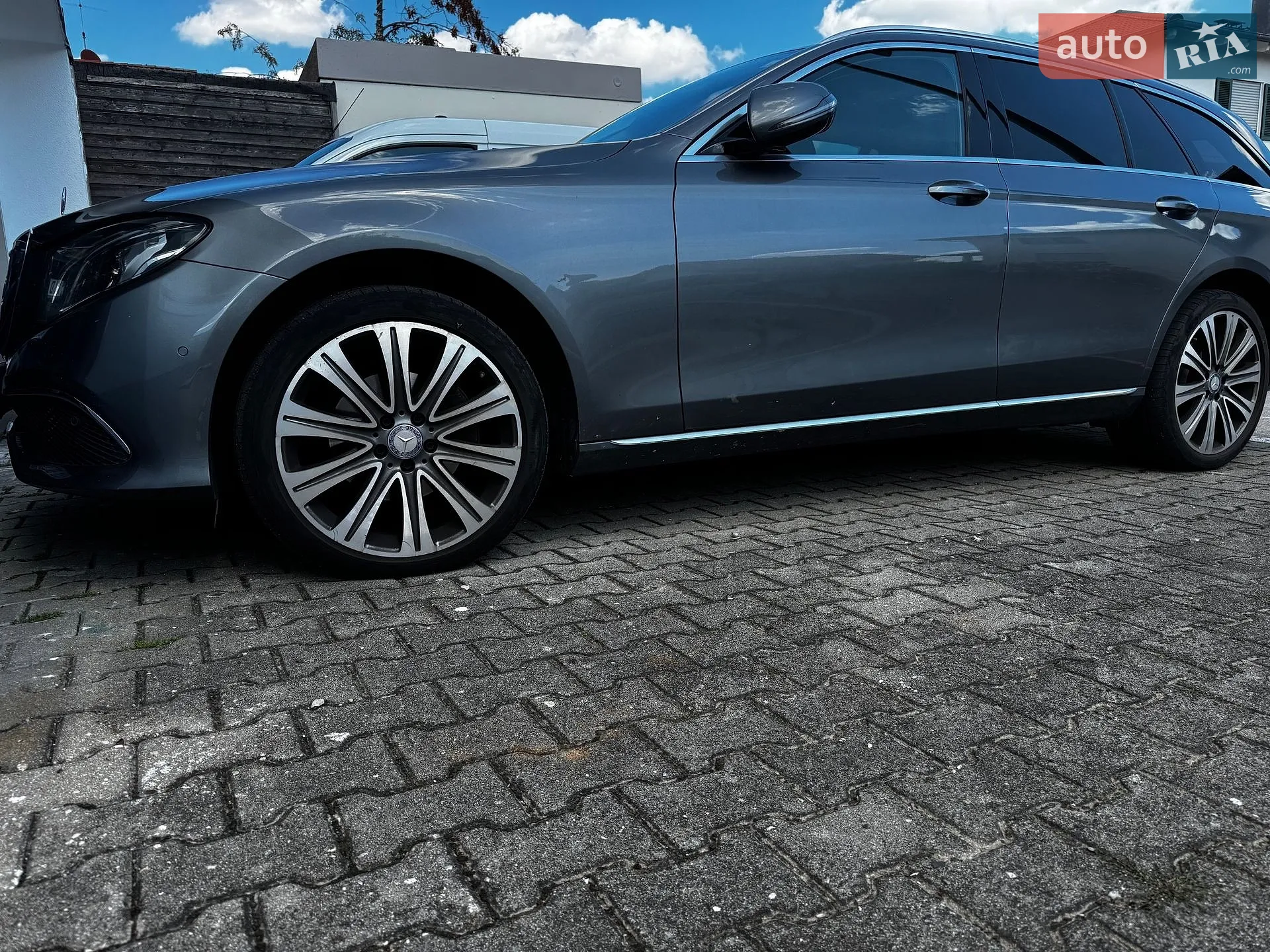 Mercedes-Benz E-Class, 2017