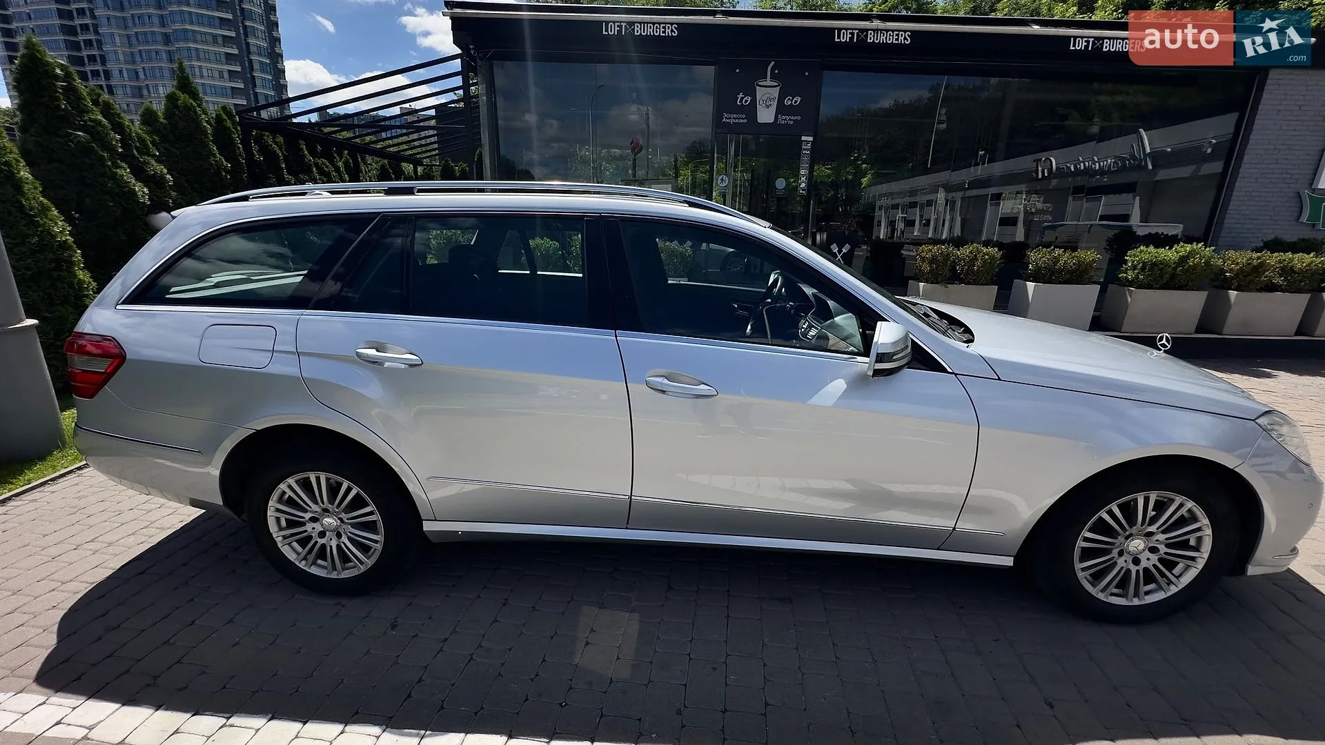 Mercedes-Benz E-Class, 2011