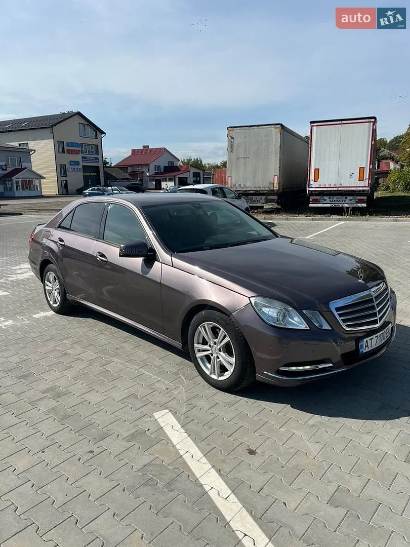 Mercedes-Benz E-Class, 2011