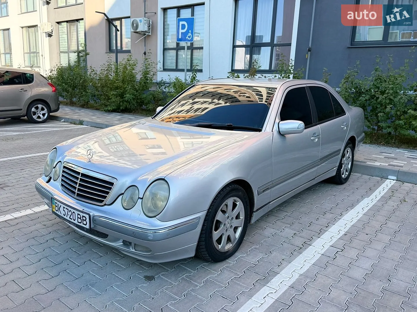 Mercedes-Benz E-Class, 2001