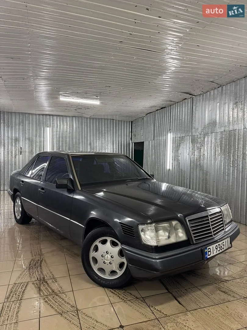 Mercedes-Benz E-Class, 1993