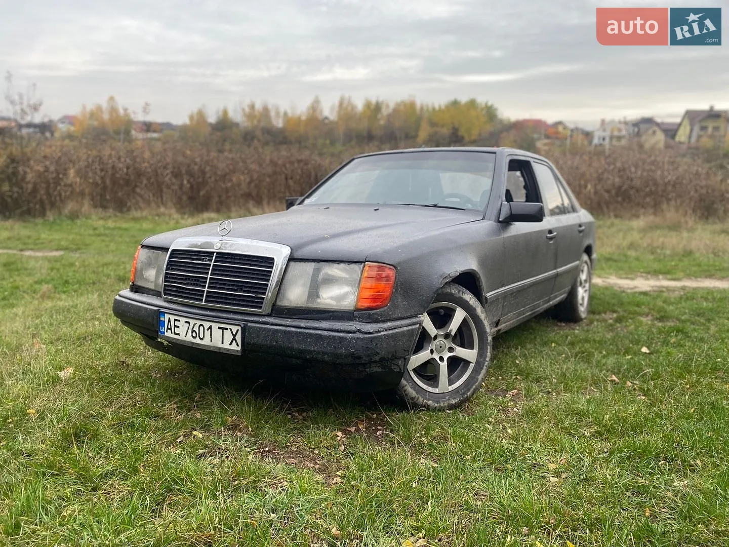 Mercedes-Benz E-Class, 1988