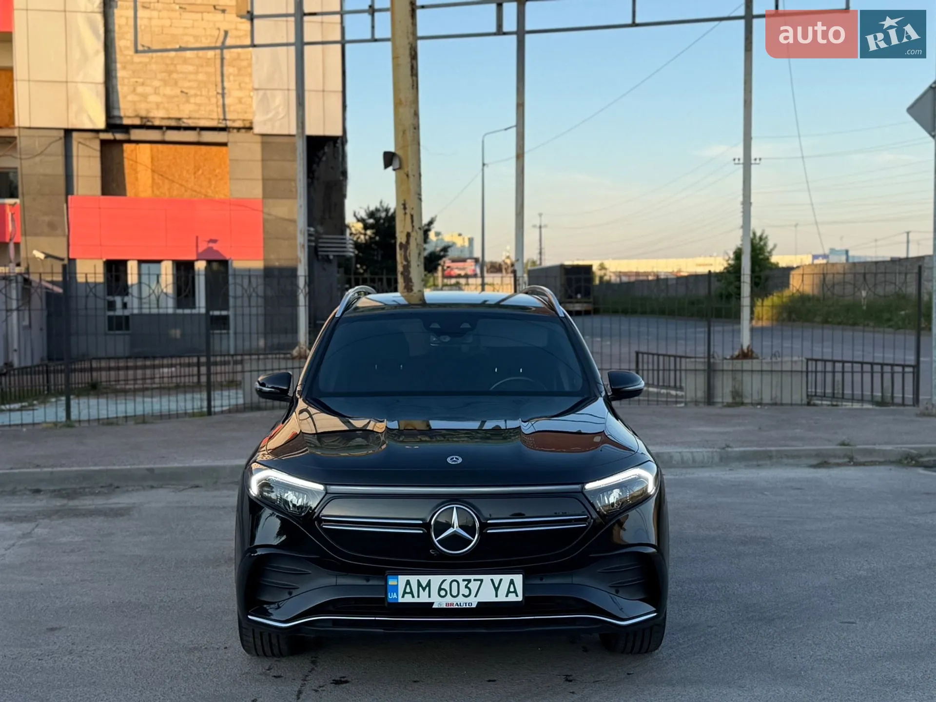 Mercedes-Benz EQB, 2023