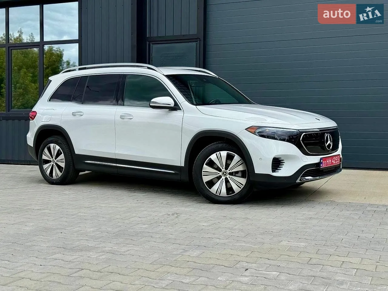 Mercedes-Benz EQB, 2024