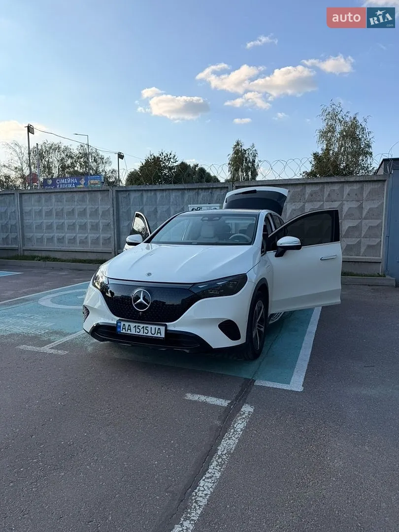 Mercedes-Benz EQE SUV, 2023