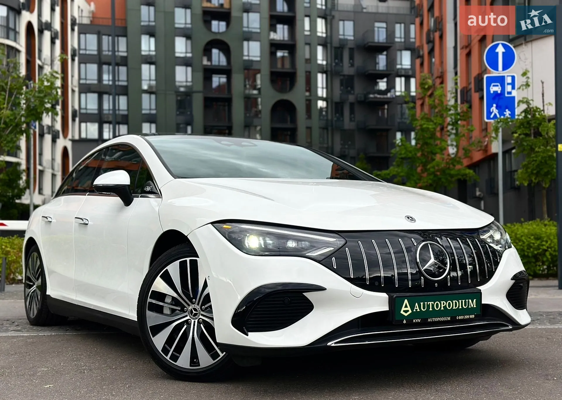 Mercedes-Benz EQE, 2022
