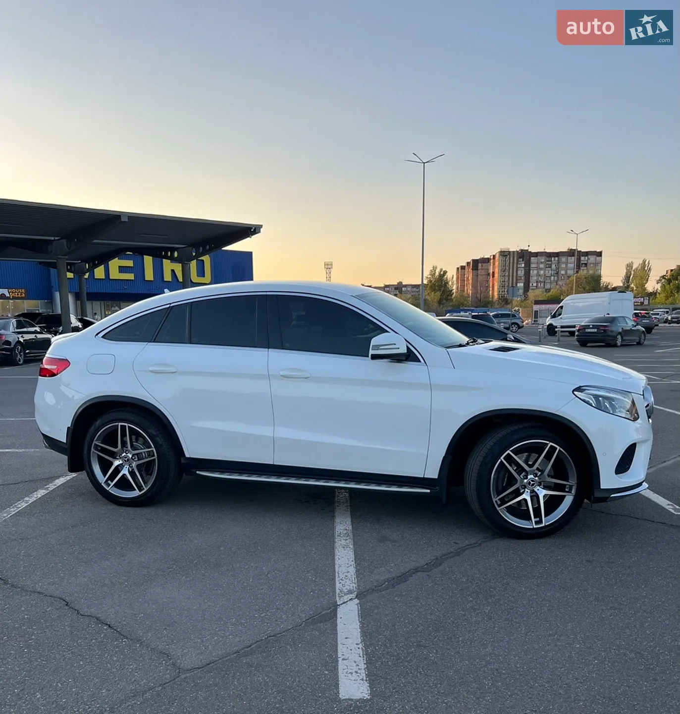 Mercedes-Benz GLE-Class, 2016