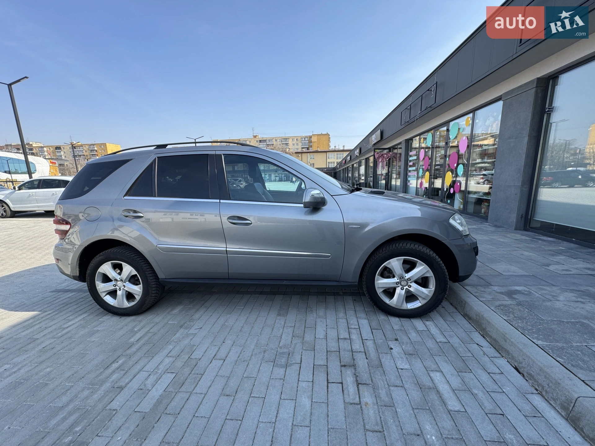 Mercedes-Benz M-Class, 2010
