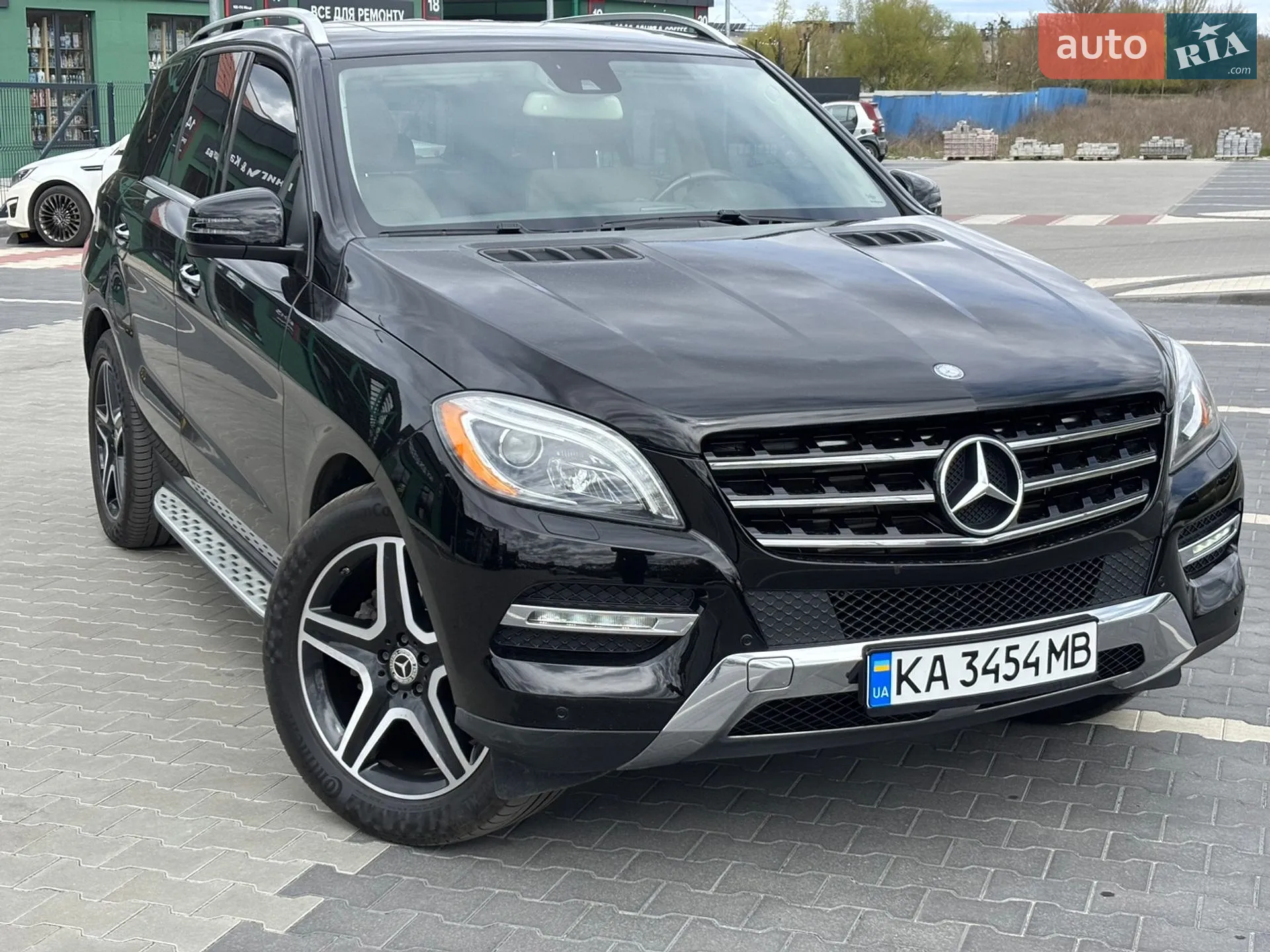 Mercedes-Benz M-Class, 2013