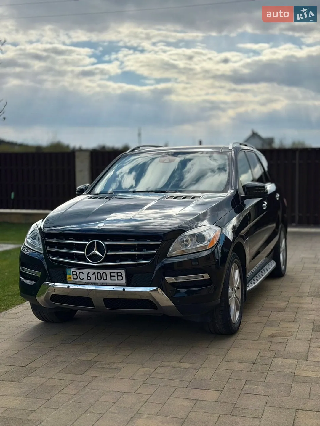 Mercedes-Benz M-Class, 2012