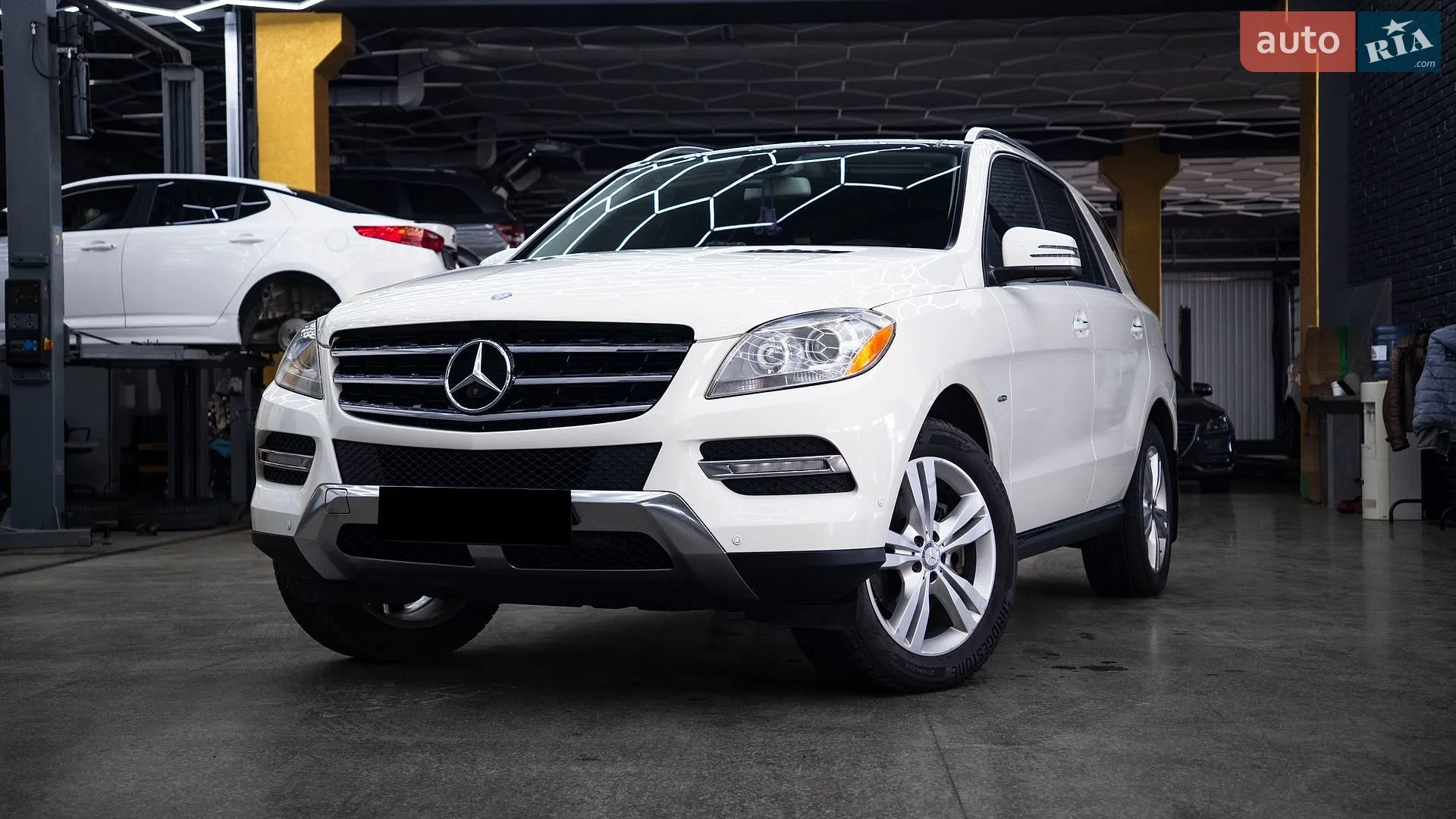 Mercedes-Benz M-Class, 2012