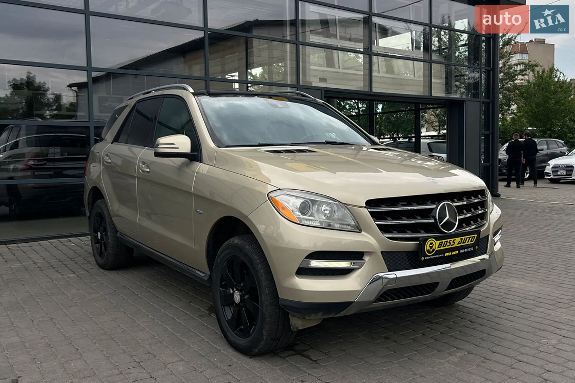Mercedes-Benz M-Class, 2012