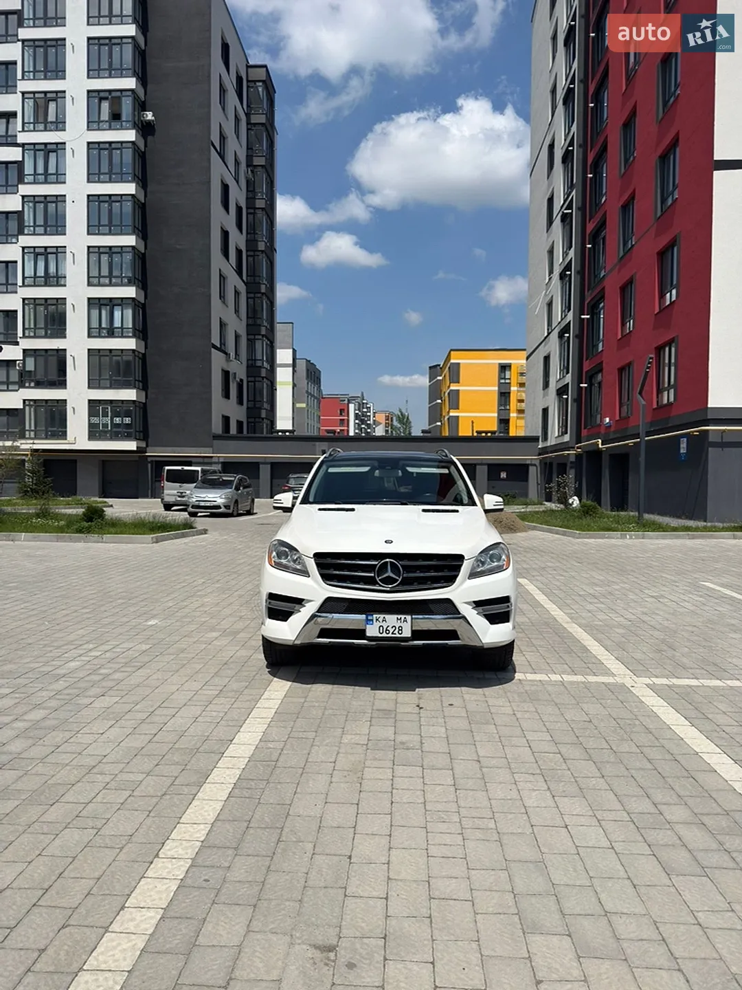 Mercedes-Benz M-Class, 2011