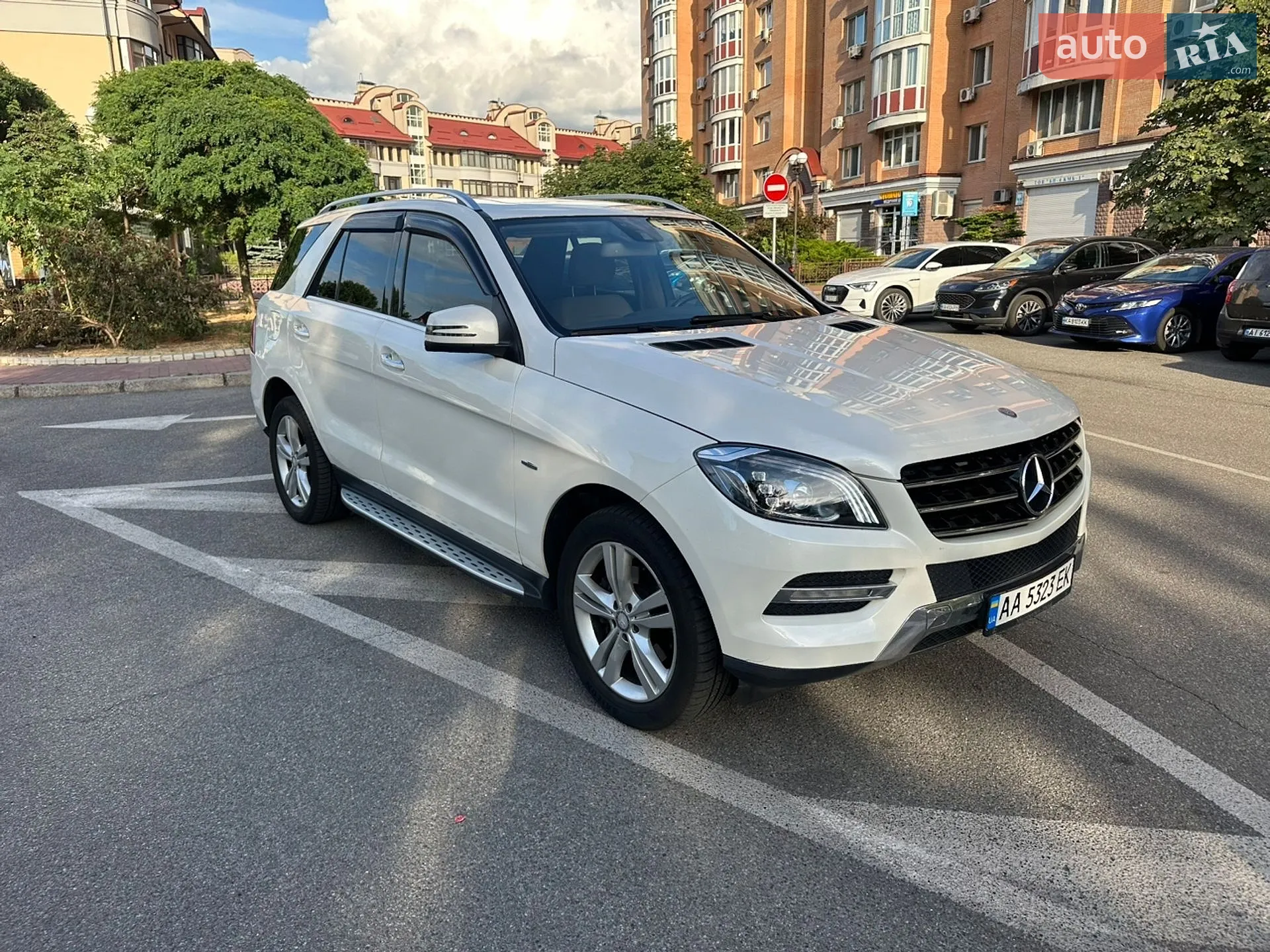 Mercedes-Benz M-Class, 2012