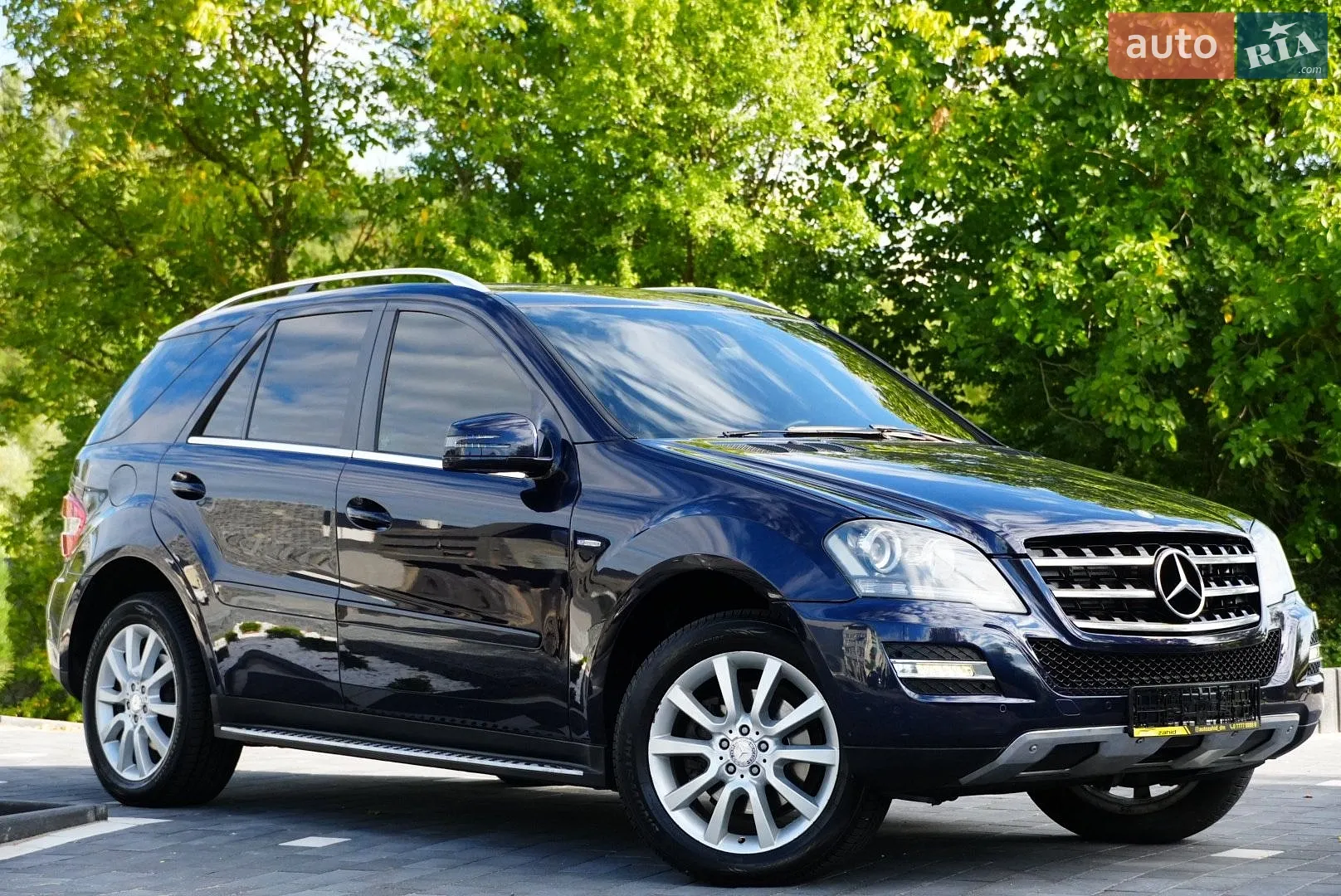 Mercedes-Benz M-Class, 2011