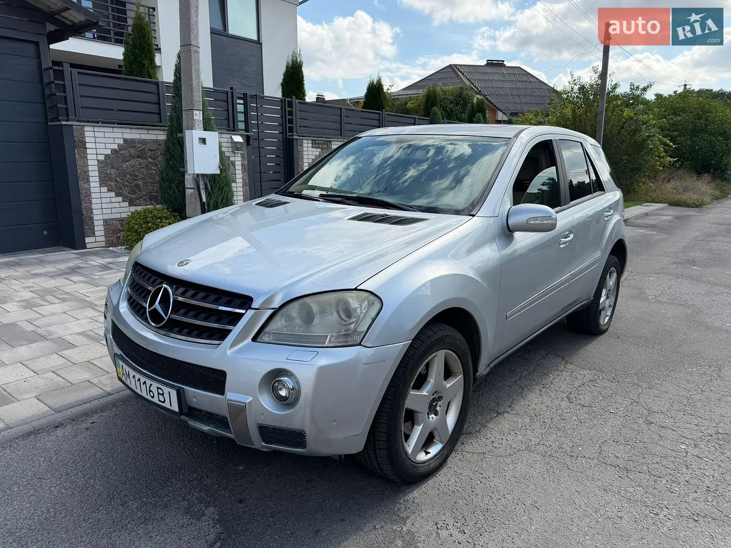 Mercedes-Benz M-Class, 2005
