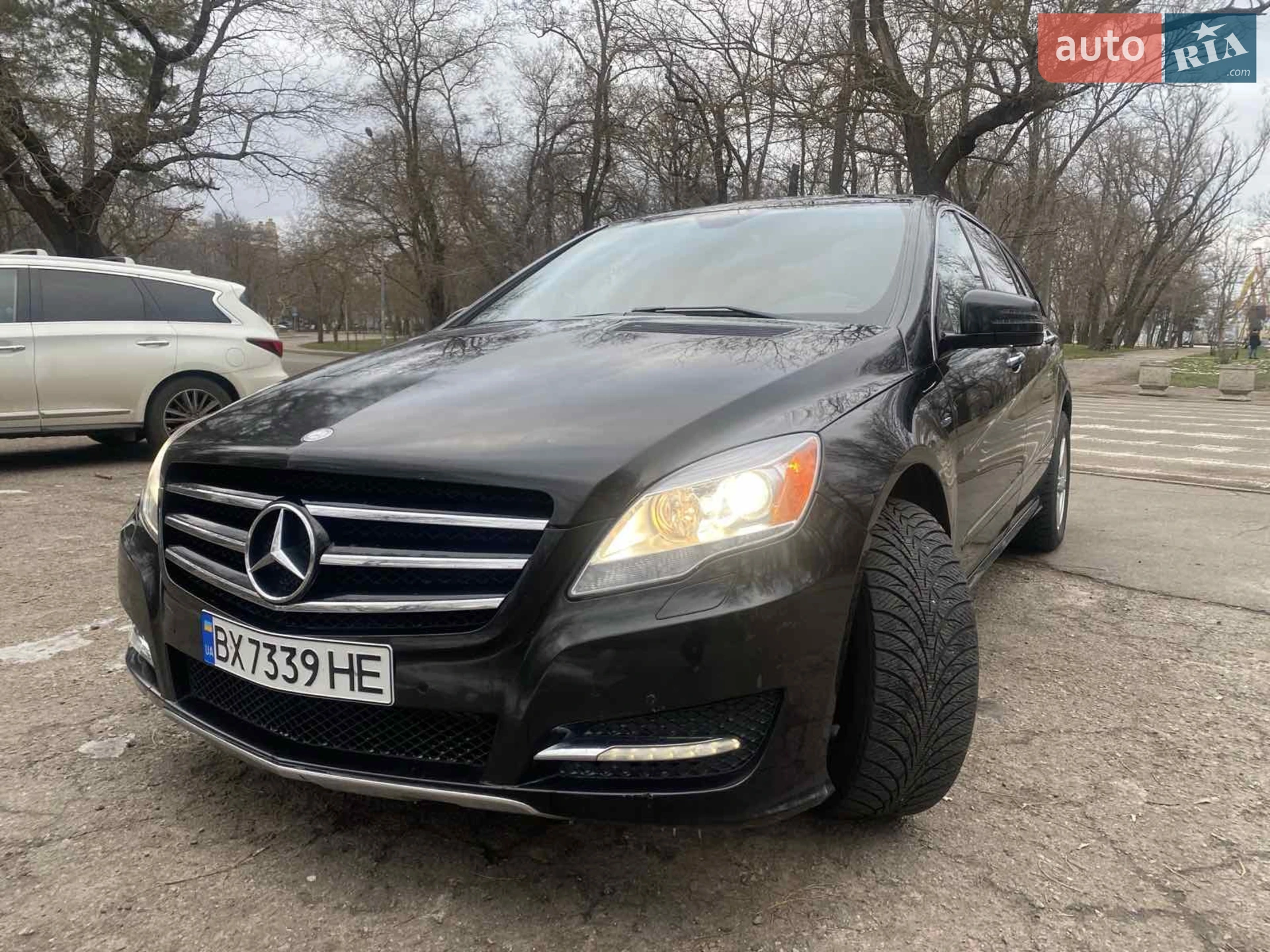 Mercedes-Benz R-Class, 2011