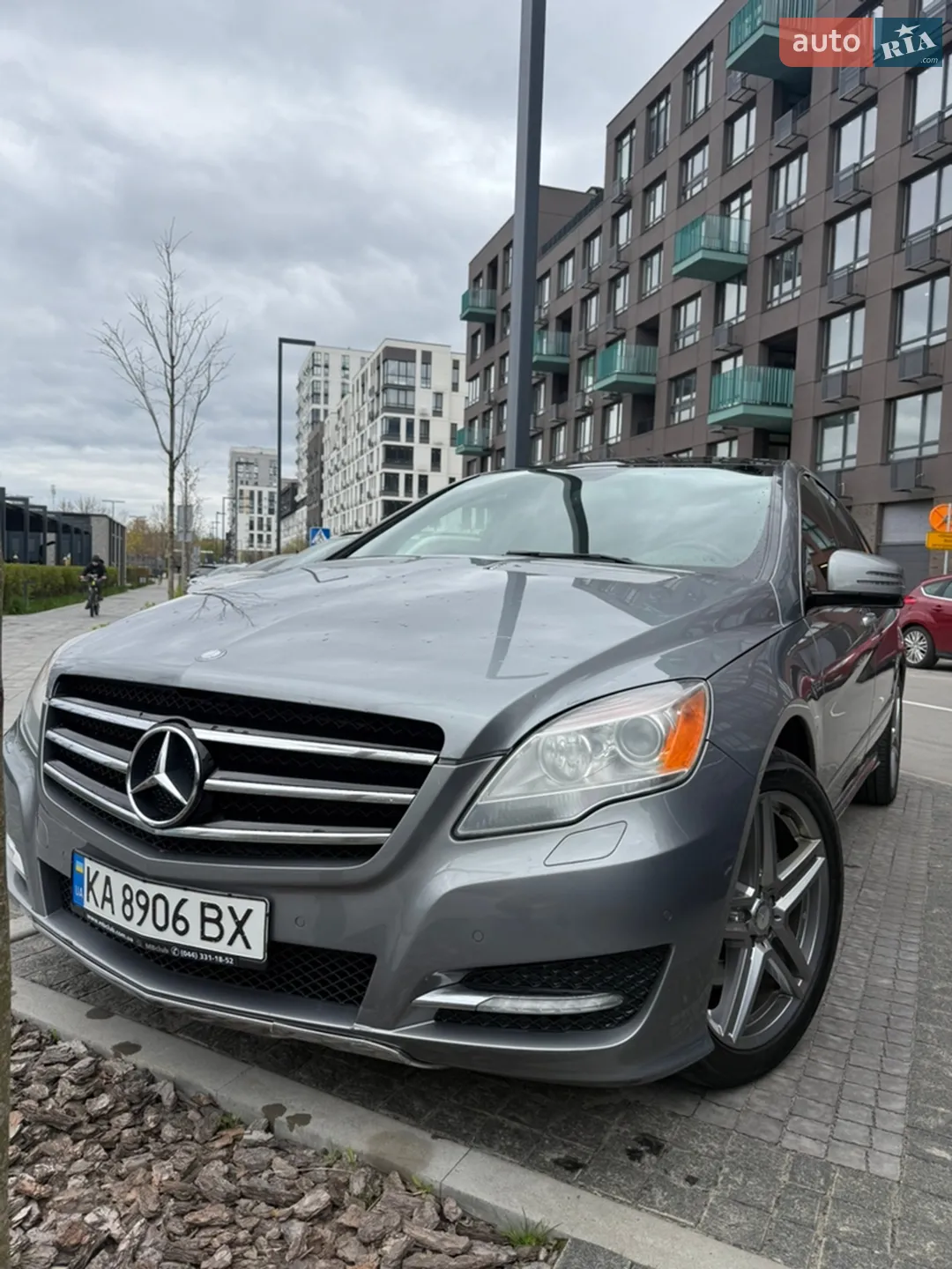 Mercedes-Benz R-Class, 2011