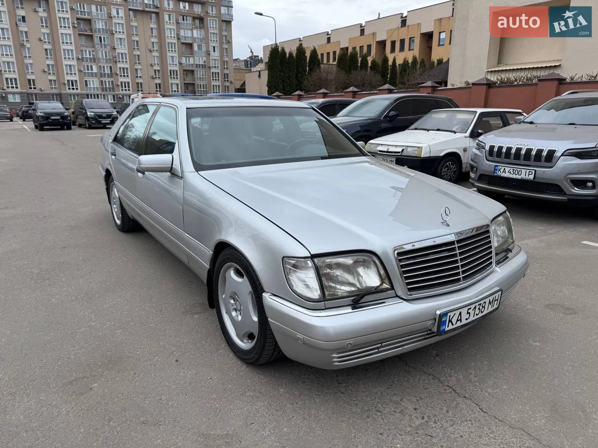 Mercedes-Benz S-Class, 1995