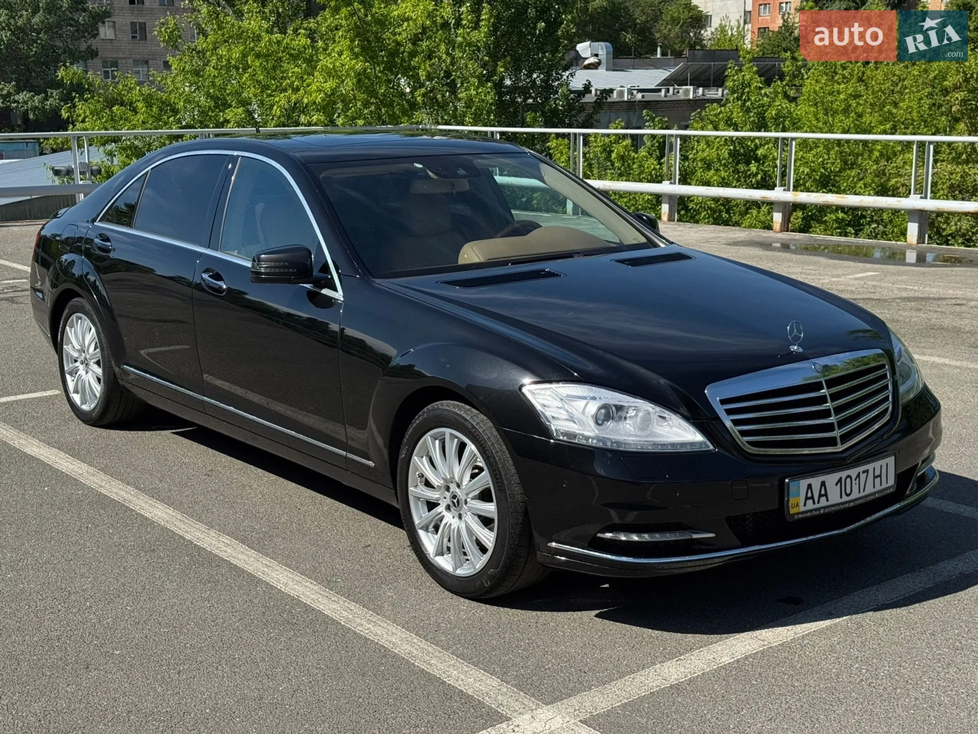 Mercedes-Benz S-Class, 2010