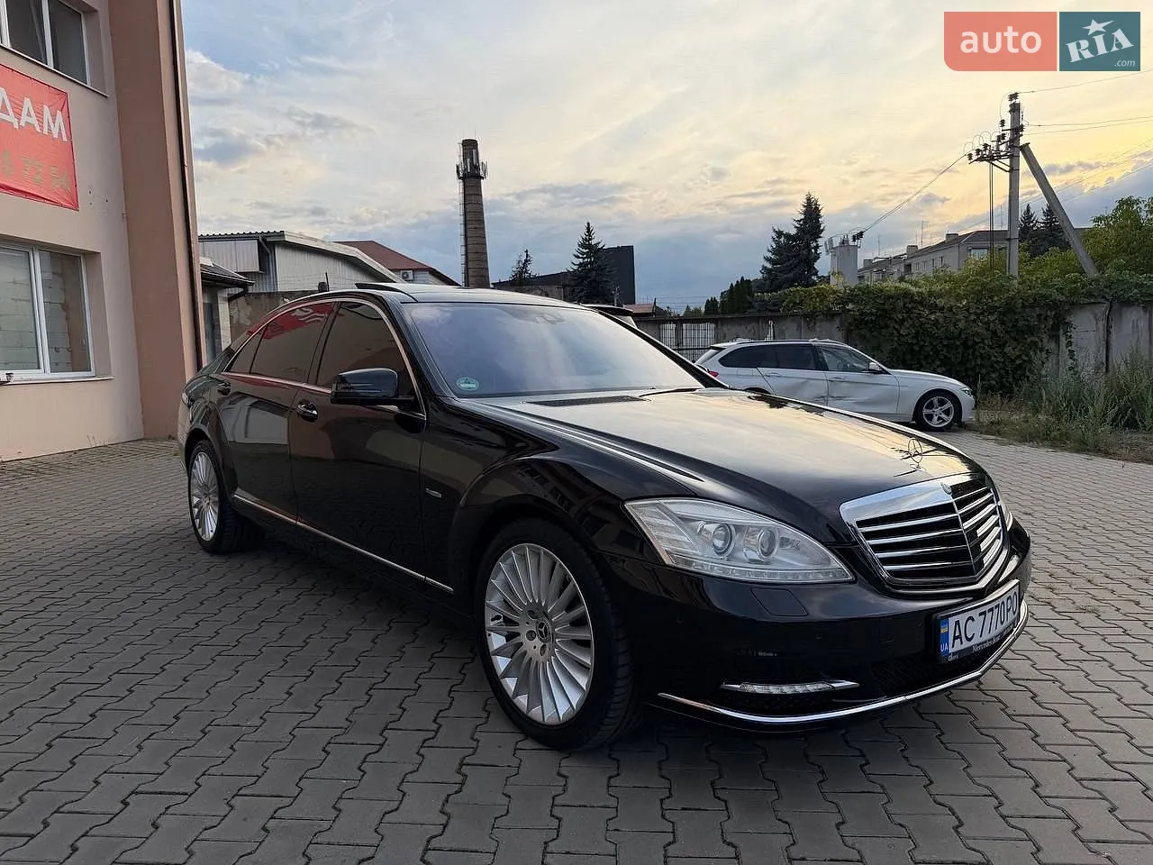 Mercedes-Benz S-Class, 2011