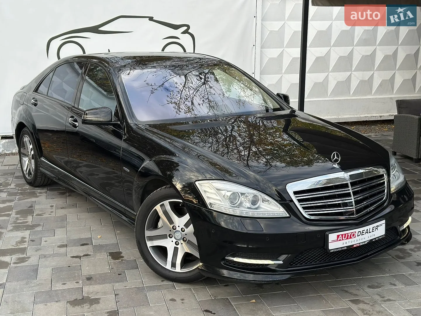 Mercedes-Benz S-Class, 2011