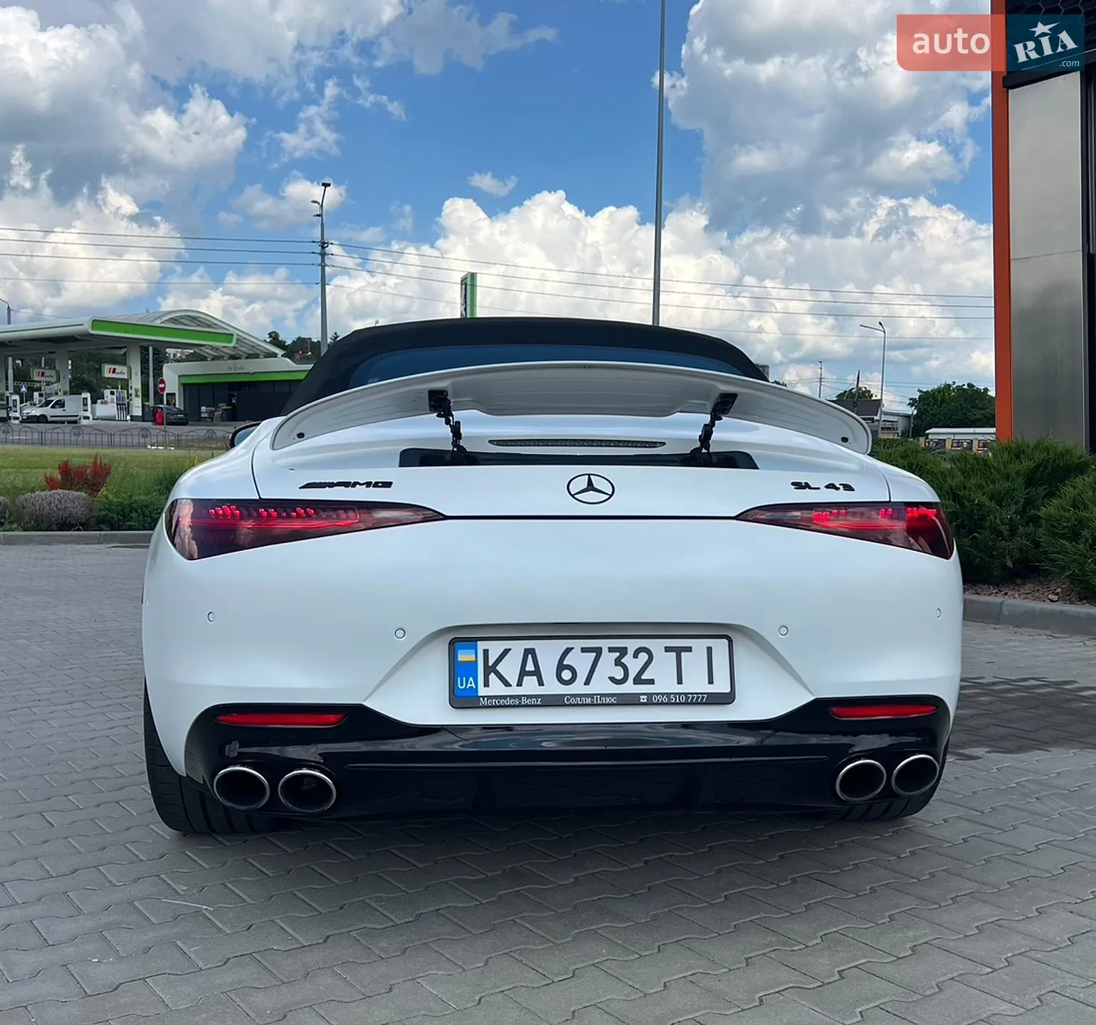 Mercedes-Benz SL-Class 2023 — 1