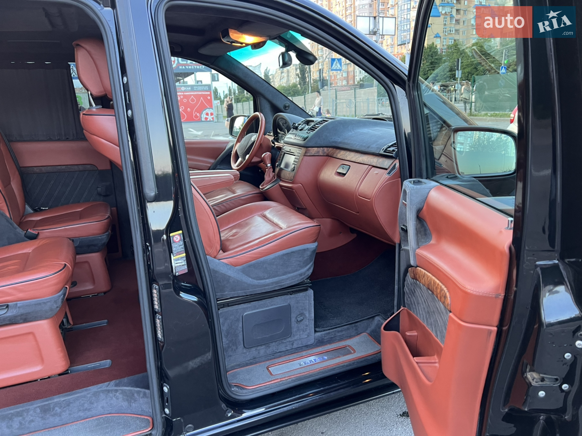 Mercedes-Benz Viano, 2011