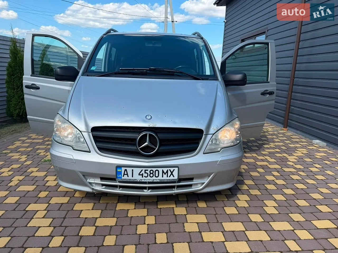 Mercedes-Benz Vito, 2011