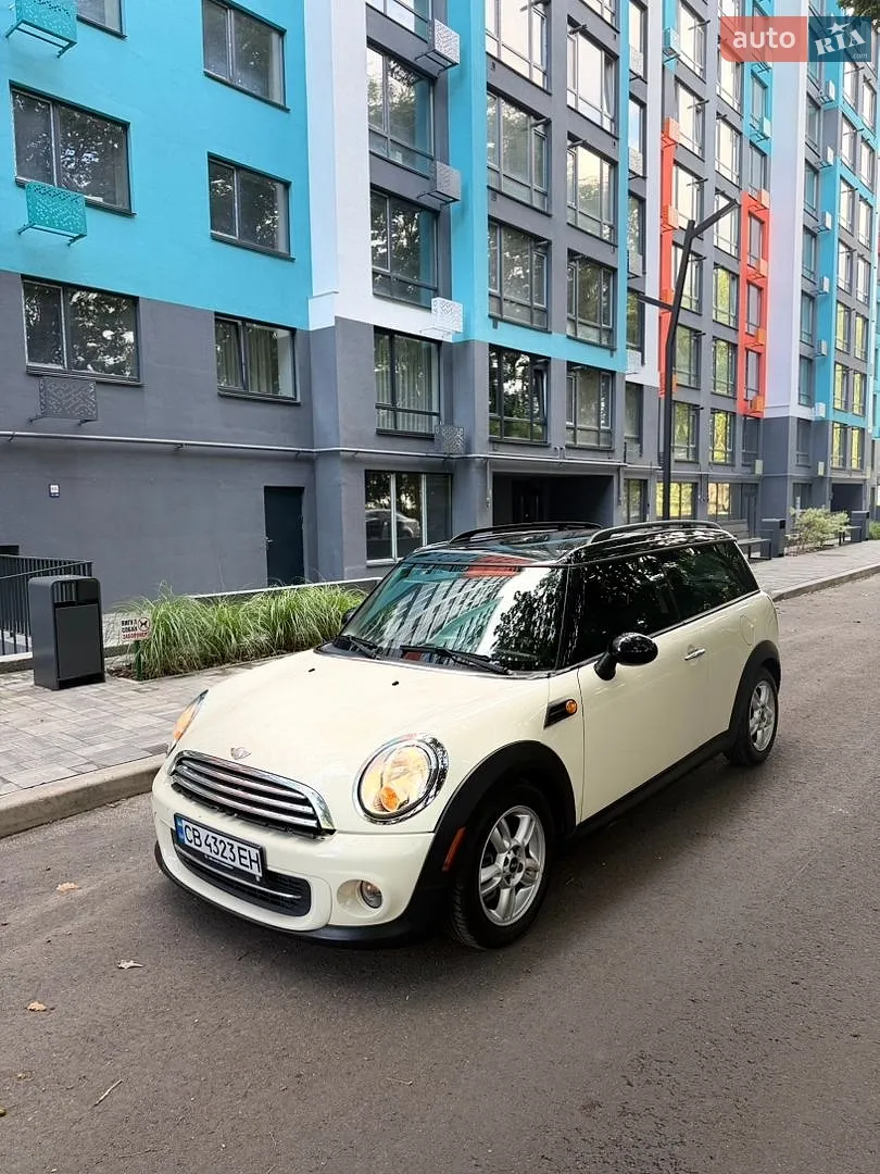 MINI Clubman, 2011