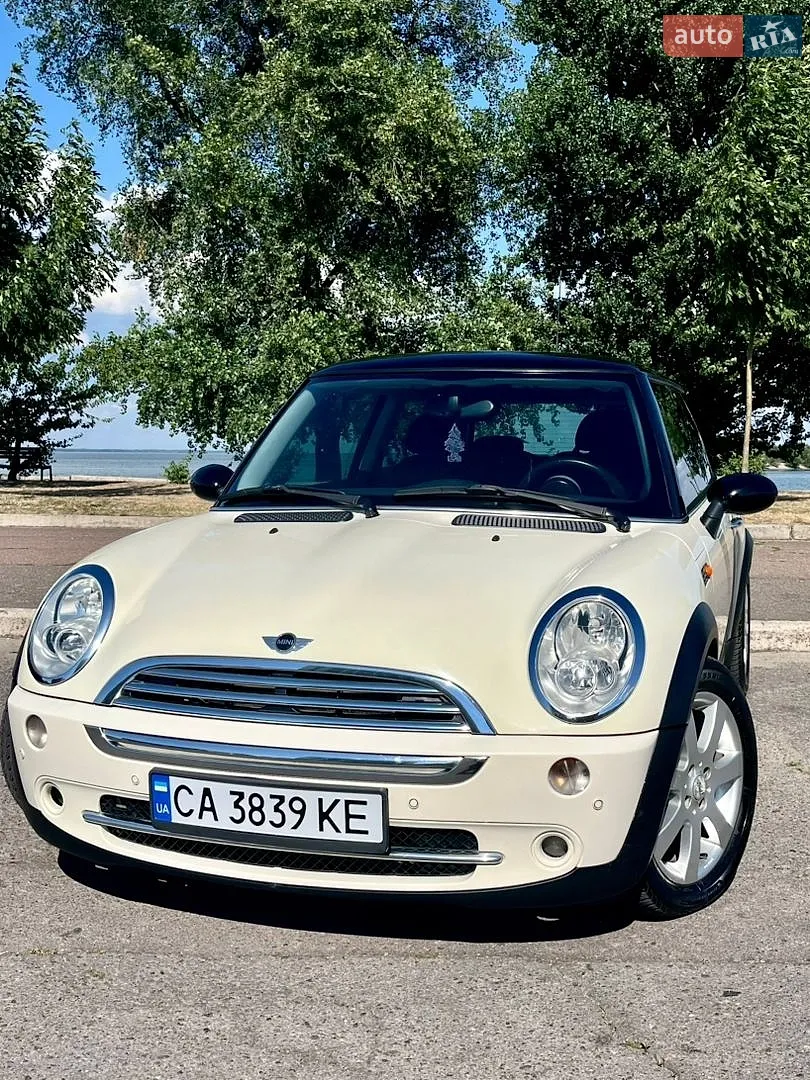 MINI Cooper, 2005