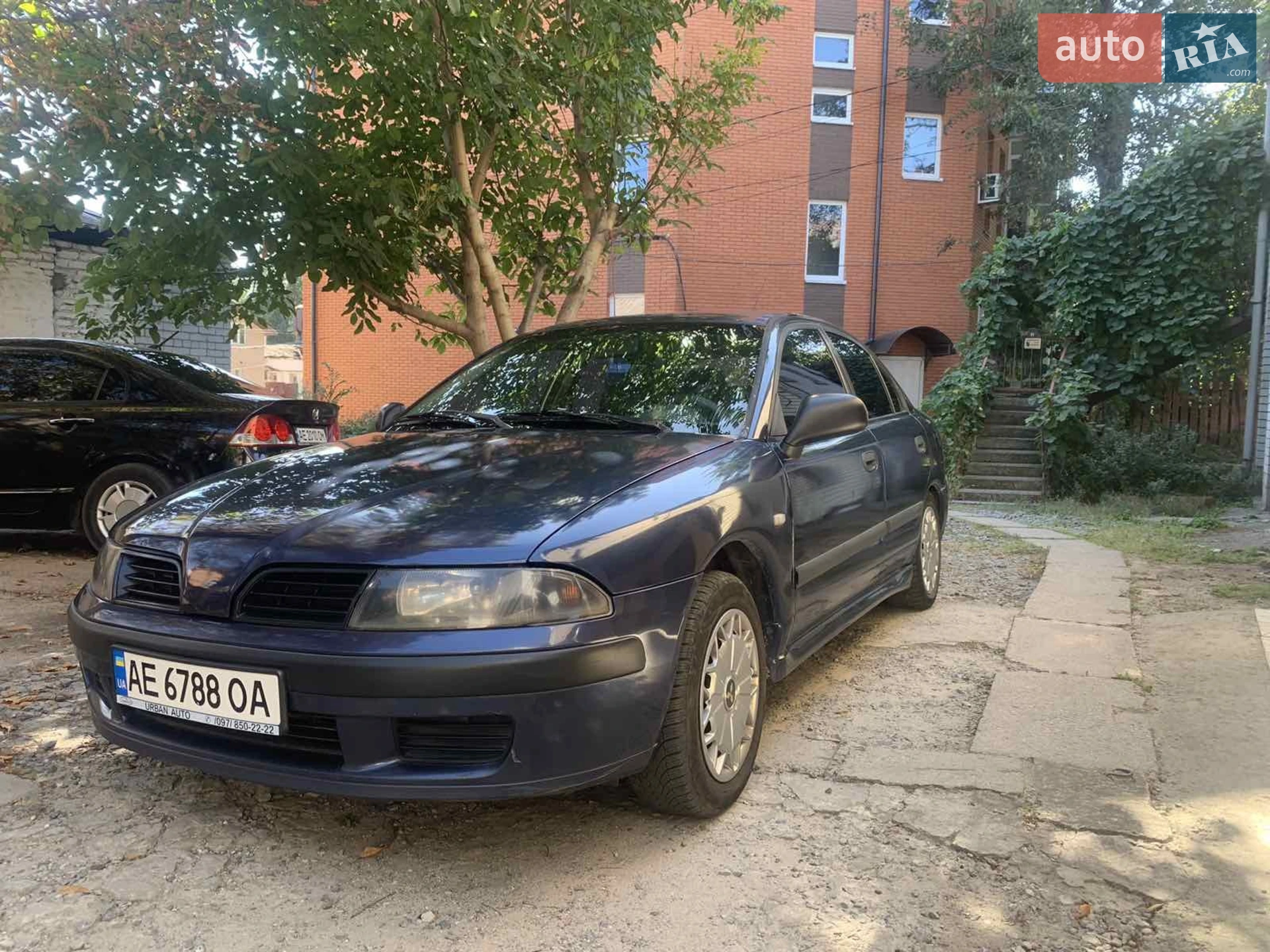 Mitsubishi Carisma, 2002