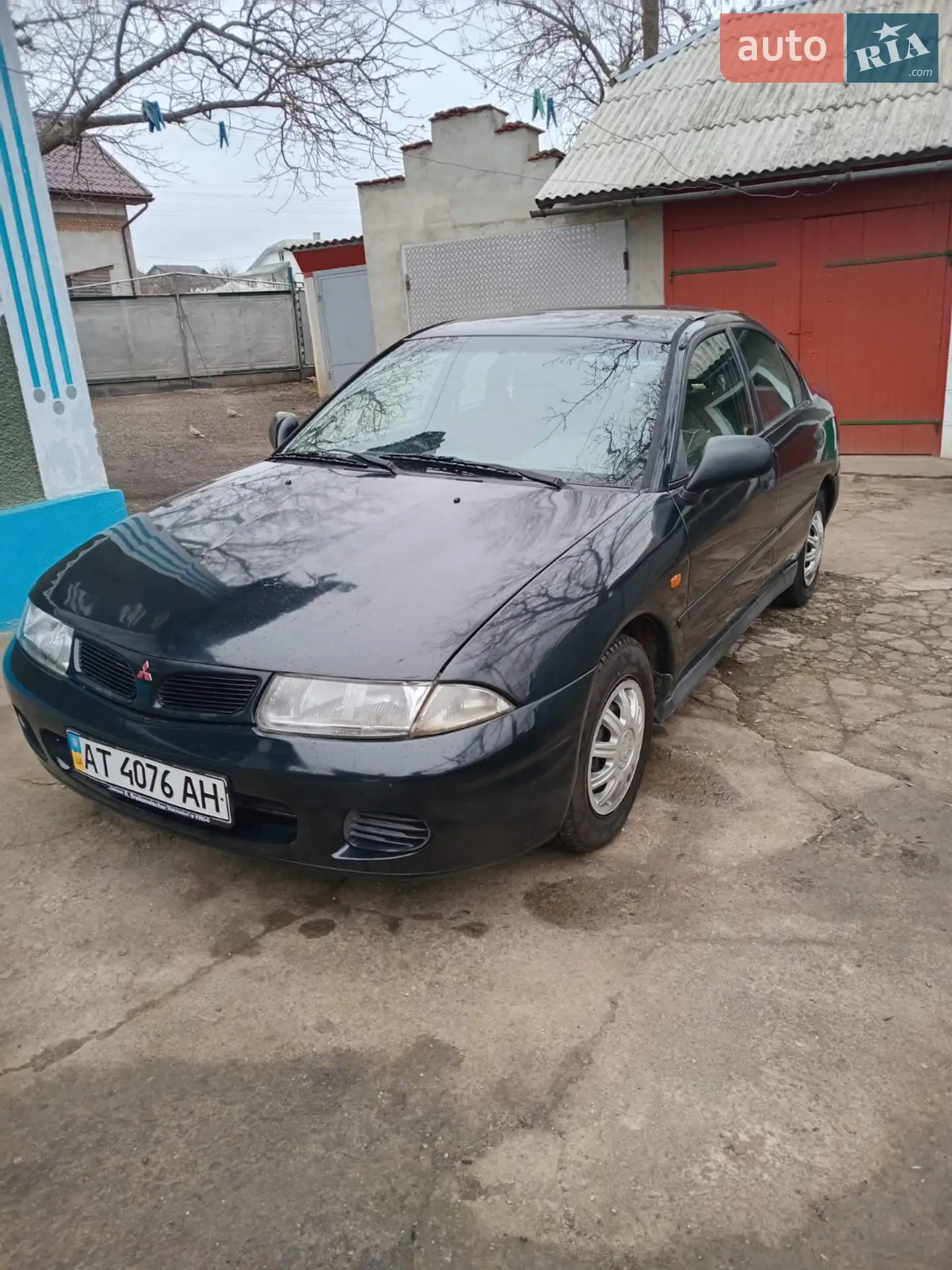 Mitsubishi Carisma, 1998